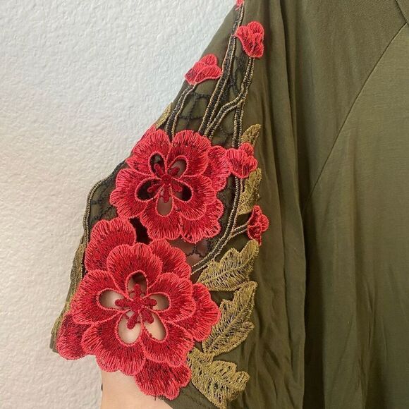 West Kei Rose Applique Top Size S - Picture 4 of 7